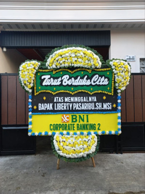 Papan Bunga Duka di Lumo