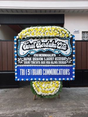 Papan Bunga Duka di Lumo